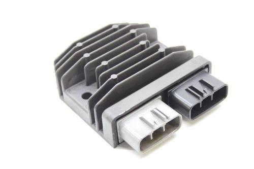 REGOLATORE DI TENSIONE FH020AA