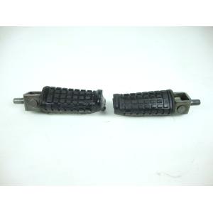 PAIR OF FOOTREST