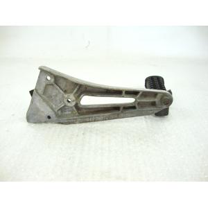 REAR RH FOOTREST