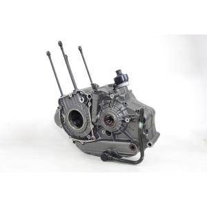 ENGINE CRANKCASE BASE