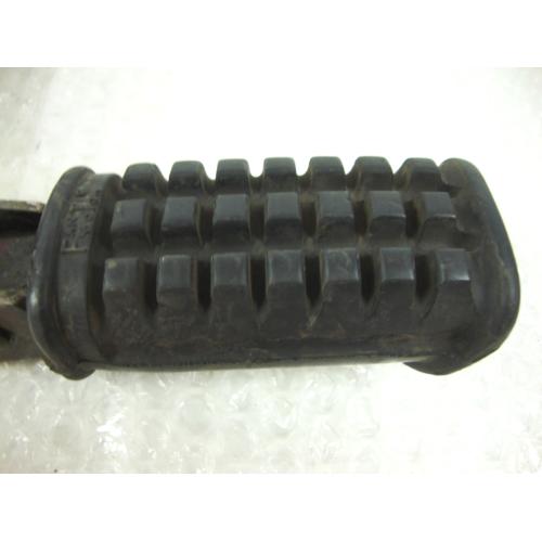 REAR RH FOOTREST