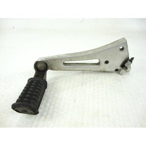 REAR RH FOOTREST