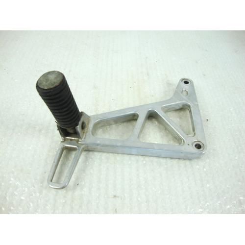REAR LEFT FOOTREST