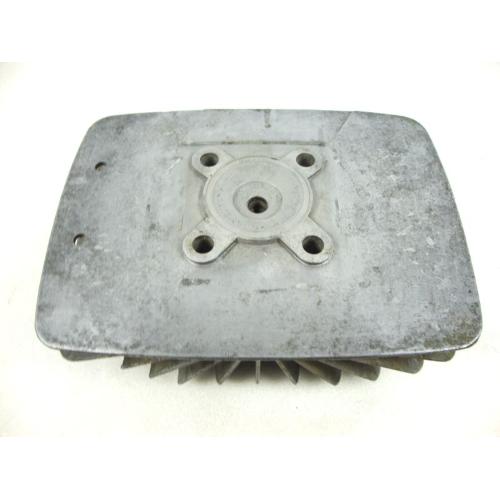 ENGINE CYLINDER HEAD