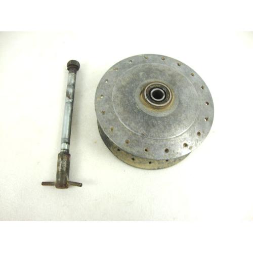FRONT WHEEL HUB WITH PIN