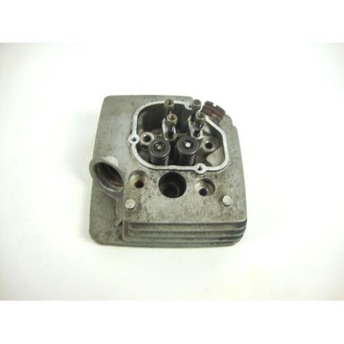 REAR ENGINE HEAD