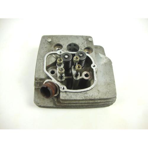 REAR ENGINE HEAD