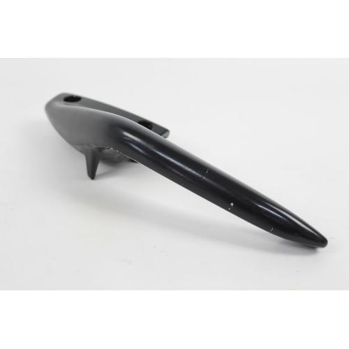 REAR LEFT HANDLE