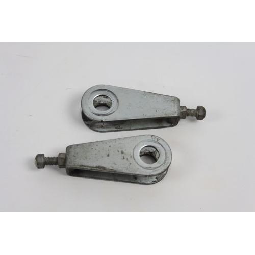 FORK CHAIN ADJUSTERS