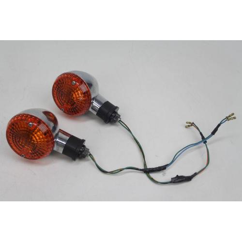 REAR/FRONT INDICATORS