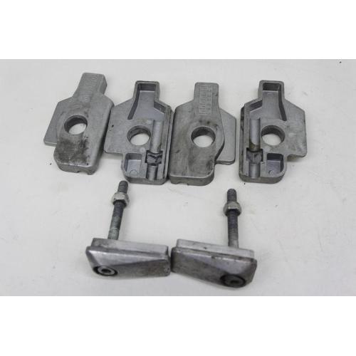 FORK CHAIN ADJUSTERS