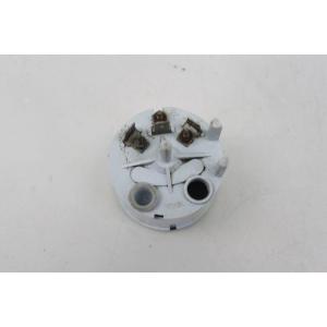 TEMPERATURE INSTRUMENT