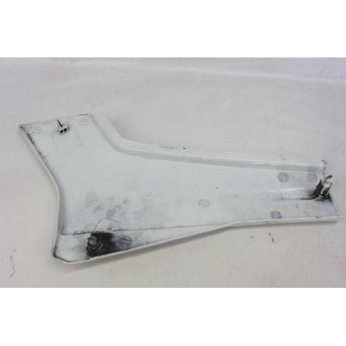 RIGHT SIDE PANEL