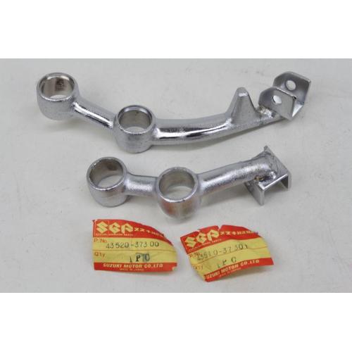 FRONT LEFT FOOTREST SUPPORT BRACKETS