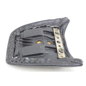 REAR SADDLE