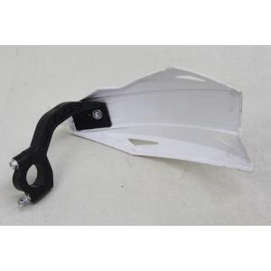LEFT HANDGUARD