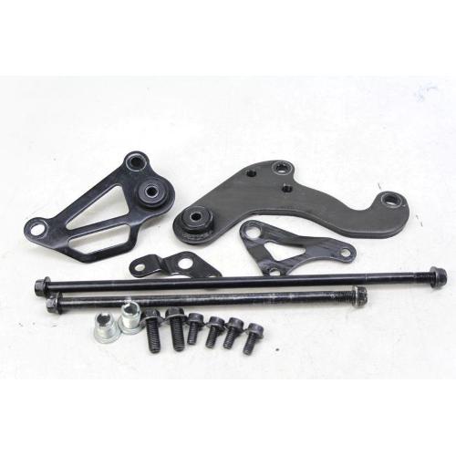 ENGINE PIN BRACKET KIT