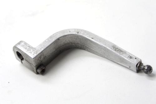 GEAR CHANGE LEVER PEDAL RETURN