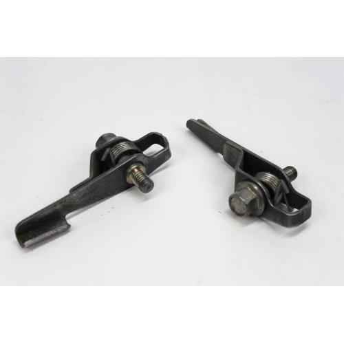 SADDLE OPENING CLOSING HOOKS