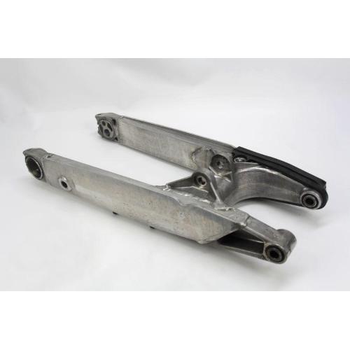 REAR FORK
