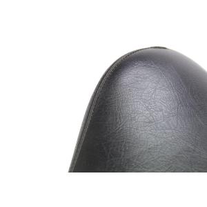 SINGLE-SEAT SADDLE