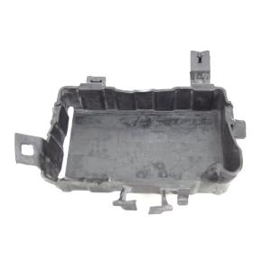 PLASTIC UNDER-SADDLE