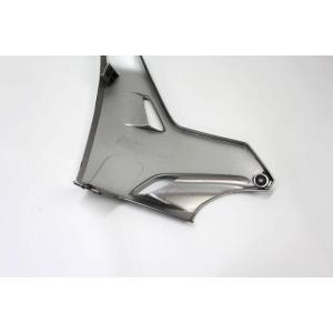 RIGHT LOWER HULL TIP