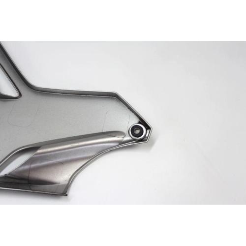 RIGHT LOWER HULL TIP