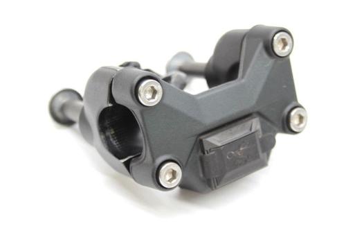 RISER MANUBRIO PRESA USB
